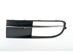 PADA156A PARRILLA DE DEFENSA VW BEETLE 12-16 P/FARO CROM/NEG LH N-TW
