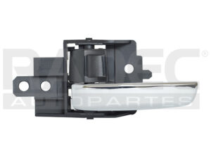 012-2208-01 MANIJA INTERIOR MT OUTLANDER DELANTERA/TRASERA 11-13 NEGRA C/CROMO IZQ