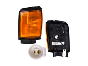 CUPR222 CUARTO PUNTA TOYOTA PU 84-88 NEGRO AMBAR 2WD RH RADEC