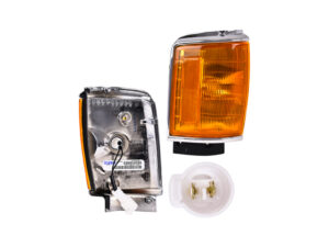 CUPR220 CUARTO PUNTA TOYOTA PU 84-88 CROM AMBAR 2WD RH RADEC