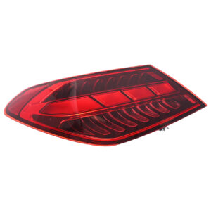 017-2002-27 CALAVERA MC CLASE C 200 22-24 4 PUERTAS C/LEDS DEPO IZQ