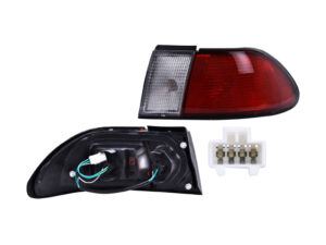 CALR246 CALAVERA NISSAN SENTRA 2000 RH ROJO/BCO RADEC