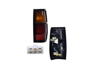 CALR284 CALAVERA NISSAN PU 720 84-93 RH NEGRA RADEC