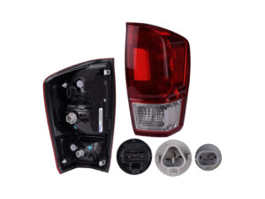 017-3015-28 CALAVERA TY TACOMA 16-20 ROJO CLARA C/FOCOS DEPO DER
