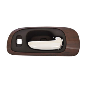 100340 MANIJA INTERIOR CR 300M 99-04/CONCORDE LXI 98-04  CON HOYO PARA SEGURO CON BISEL TIPO MADERA NEGRA/CROMO PLASTICO DELANTERA DERECHA