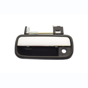 100537 MANIJA EXTERIOR TY HILUX 98-04 CON HOYO PARA LLAVE CORRUGADA NEGRA/CROMO PLASTICO DELANTERA IZQUIERDA