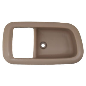 100804 MANIJA INTERIOR TY TUNDRA CABINA Y MEDIA 00-06 SOLO BISEL BEIGE PLASTICO TRASERA DERECHA