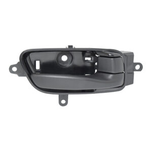 104206 MANIJA INTERIOR NS URVAN 14-21  NEGRO PLASTICO DELANTERA DERECHA
