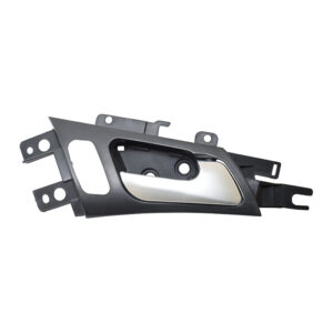 104282 MANIJA INTERIOR AC TL 04-08  CON HOYO PARA SEGURO NEGRO/PLATA PLASTICO DELANTERA DERECHA
