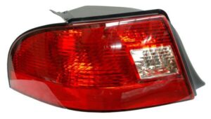 11-5888-01-1A CALAVERA SABLE 00-04 TYC IZQ