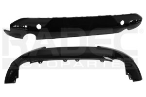 215-1901-02 SPOYLER TRASERA MZ 3 19-21 S/HOYO P/SENSOR C/HOYO P/GANCHO I SPORT /I GRAND TOURING/S GRAND TOURIN/SIGNATURE L4 4 CILINDROS 2.5 L 5 PUERTAS INFERIOR