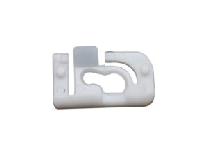 308-0899-00 GRAPA PARA PARABRISAS DT MZ NYLON USA
