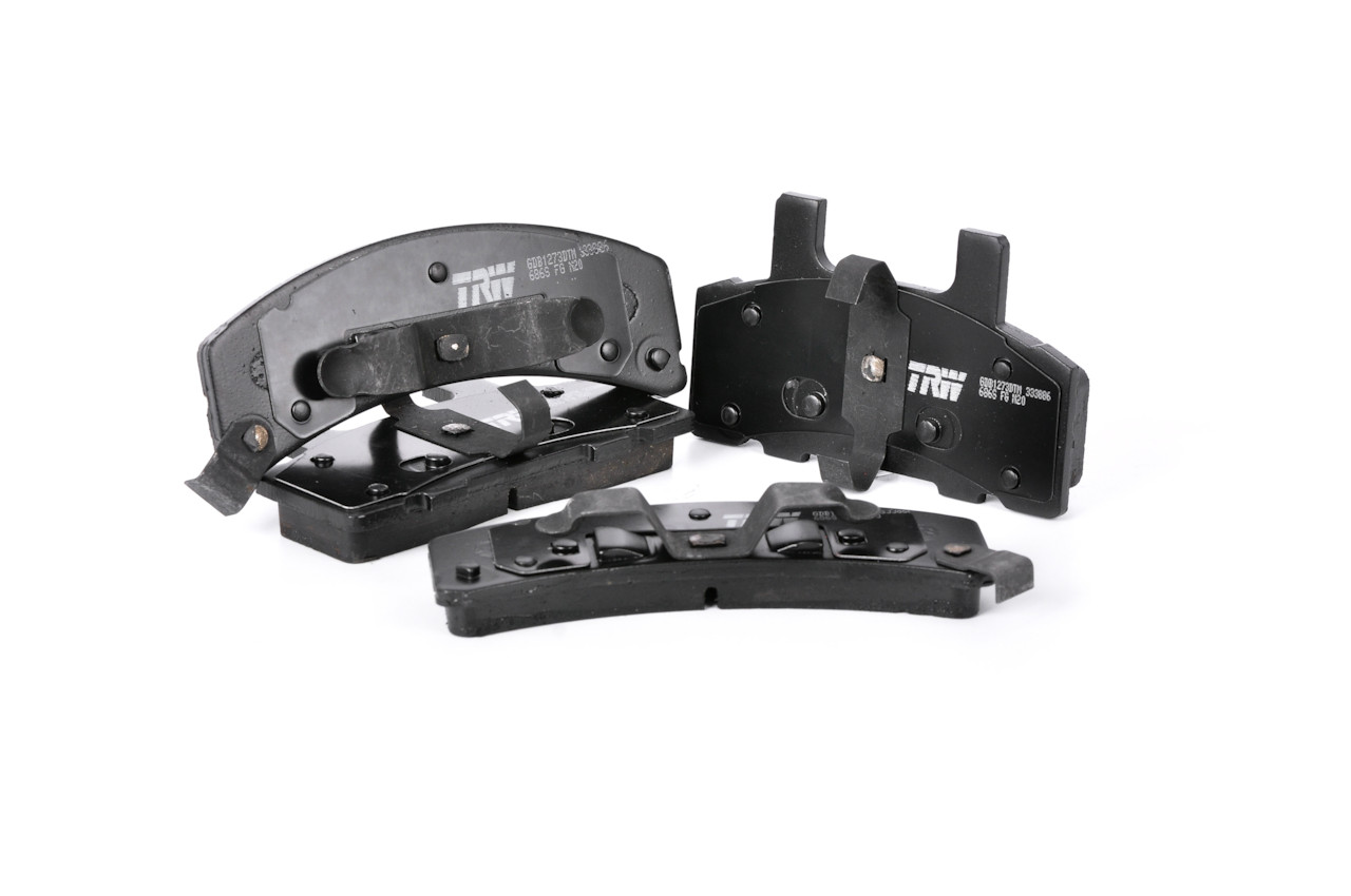 Balata Del. Astro MiniVan 90-02 Blazer 92-94 C-15 86-91 C-1500 88-99 C-2500 87-00 Deville 90-99 Escalade 99-00 Express Van G-1500 96-02 Express Van G-2500 96-99 Fleetwood 90-92 K2500 88-95 Ram Charger 99-99 Ram-1500 4X2 94-02 94-98 Ram-2500 99-99 Safari 90-02 Savana Van G-1500 96-02 Savana Van G-2500 96-02 Silverado 1500 95-96 SS-400 92-97 Suburban 1500 92-99 Tahoe 95-00 Yukon 1500 99-00