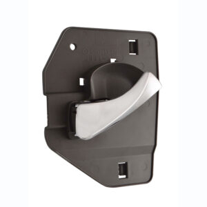 98577 MANIJA INTERIOR CV MALIBU 04-07  GRIS/CROMO PLASTICO DELANTERA IZQUIERDA