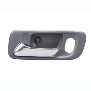98679 MANIJA INTERIOR HD ACCORD 4P SEDAN 98-02/ODYSSEY 99-04 CON HOYO PARA SEGURO GRIS/CROMO PLASTICO DELANTERA IZQUIERDA