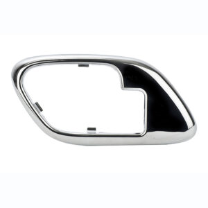 99523 MANIJA INTERIOR CV CHEYENNE/CUSTOM 95-98/SUBURBAN 95-99/SILVERADO 95-98/TAHOE 95-99 GM SIERRA/YUKON 95-98 CD ESCALADE ESV 95-00 CV PICK UP 95-98 SOLO BISEL CROMO PLASTICO DELANTERA/TRASERA IZQUIERDA
