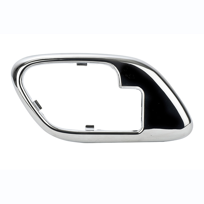 99523 MANIJA INTERIOR CV CHEYENNE/CUSTOM 95-98/SUBURBAN 95-99/SILVERADO 95-98/TAHOE 95-99 GM SIERRA/YUKON 95-98 CD ESCALADE ESV 95-00 CV PICK UP 95-98 SOLO BISEL CROMO PLASTICO DELANTERA/TRASERA IZQUIERDA