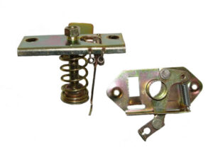 CHCNPU81 CHAPA Y CONTRA CHAPA COFRE NISSAN PU 720 81-93