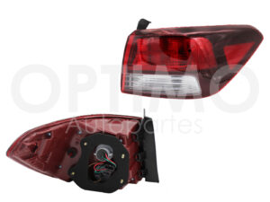 FCNA0111 CALAVERA KIA RIO 18-23 DER EXT C/ARNES 4PTAS (ROJO/BLANCO)