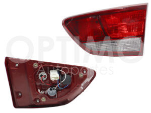 FCNA0113 CALAVERA KIA RIO 18-23 DER INT C/ARNES 4PTAS (ROJO/BLANCO)