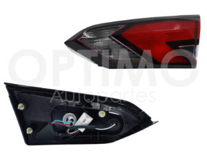 FCNN0913 CALAVERA NISSAN VERSA 20-23 DER INT C/ARNES C/FILO OSCURO (BLANCO/ROJO/BLANCO)