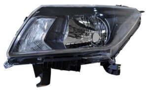 FNPU21L FARO NISSAN PU NP300/ FRONTIER 21-23 FONDO NEGRO 678. IZQ 285 230526