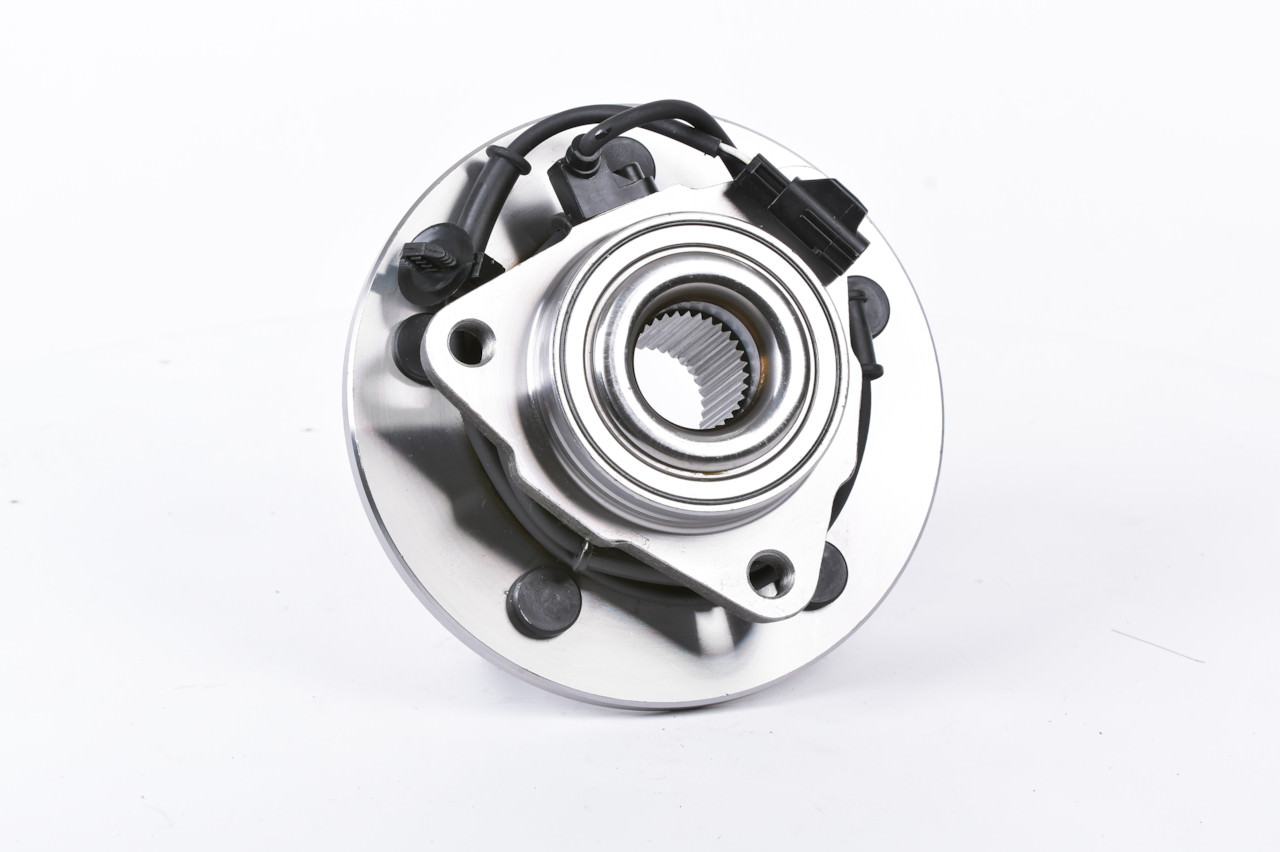 Maza de Rueda Del. 5 Birlos 3 Barrenos C/Conector 33 Estrias RWD Ram-1500 4X2 Susp. Indepen. 97-99 Ram-1500 4X2 Susp. Indepen. 03-09 Ram-1500 4X2 Susp. Indepen. 97-99 Ram-1500 4X2 Susp. Indepen. 03-09 Ram-2500 4X2 Susp. Indepen. 06-11 Ram-2500 4X2 Susp. Indepen. 06-11