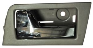 MIFEC08TGCL MANIJA INT ESCAPE 08-12/ FOCUS/ MARINER 08-11 GRIS/ CROMO TRAS PLASTICO IZQ