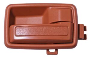 MIIPU83BBR MANIJA INT ISUZU PU/ LUV 83-87 BEIGE C/BASE PLASTICO 2218 DER