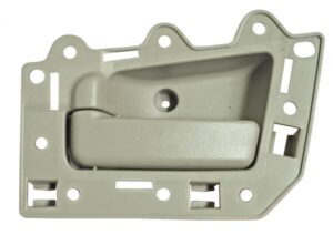 MIJGC05DBL MANIJA INT GRAND CHEROKEE LAREDO 05-11 BEIGE DEL PLASTICO IZQ