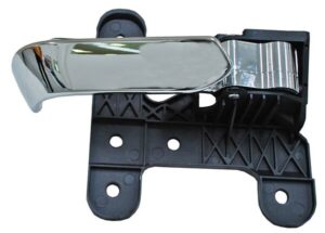 MINAR04CL MANIJA INT ARMADA/ TITAN 04-15 CROMADA DEL/ TRAS PLASTICO IZQ