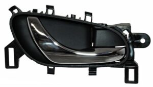 MINPU16CR MANIJA INT NISSAN PU NP300/ FRONTIER 16-20 NEGRA/CROM DEL DER