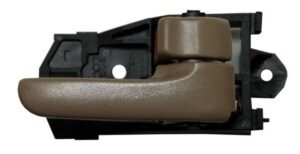 MITCA97BR MANIJA INT CAMRY 97-01/ SIENNA 98-03 BEIGE DEL/ TRAS PLASTICO DER