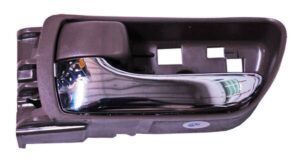 MITSI04XCR MANIJA INT SIENNA XLE 04-09 CAFE DEL PLASTICO 2218 DER