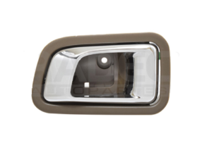 012-1307-16 MANIJA INTERIOR HD PILOT 03-08 CAFE/CROMADO PLASTICO TRASERA DER