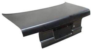 TCNT392 TAPA CAJUELA TSURU III 92-17 C/ HOYO P/ MOLDURA 678E 2828