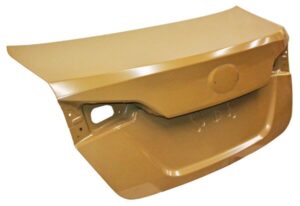 TCTYA18 TAPA CAJUELA YARIS 18-22 4P 678 452