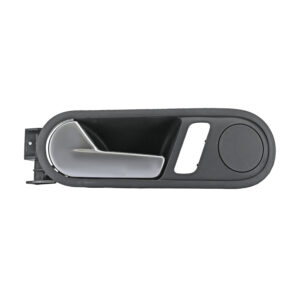 012-3102-15 MANIJA INTERIOR VW BEETLE 12-19 NEGRO/PLATA PLASTICO PARA ESPEJO ELECTRICO CON HOYO PARA SEGURO DELANTERA IZQ