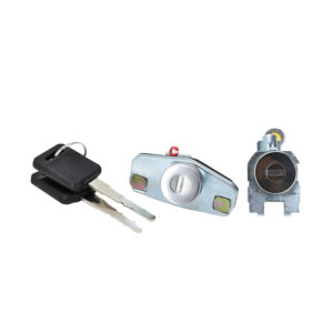 224-2318-03 SET DE CILINDROS NS TIIDA 07-17 CROMADO METAL SIN CHIP CON LLAVE PARA PUERTA/CAJUELA DELANTERA IZQ