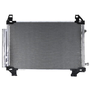 228-3018-05 CONDENSADOR TY YARIS 12-16 L4 1.6 LTS AUT/STD C/SECADOR 20 1/2X12 4/5X12MM ALUM SOLD POLAR