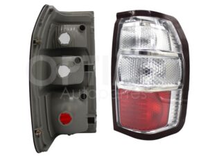 FCNF0411 CALAVERA DER S/ARNES (BLANCO/BLANCO/ROJO) RANGER 10-12
