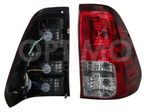 FCNT0703 CALAVERA DER C/ARNES CLARA (SENCILLA/DOBLE CABINA) (ROJO/BLANCO/BLANCO) HILUX 2/4WD 16-25